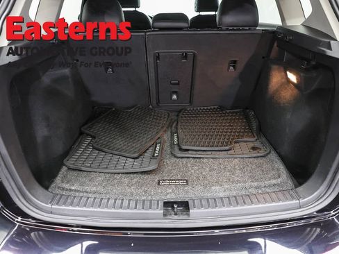 Used 2022 Volkswagen Taos SE AWD/4WD image 8