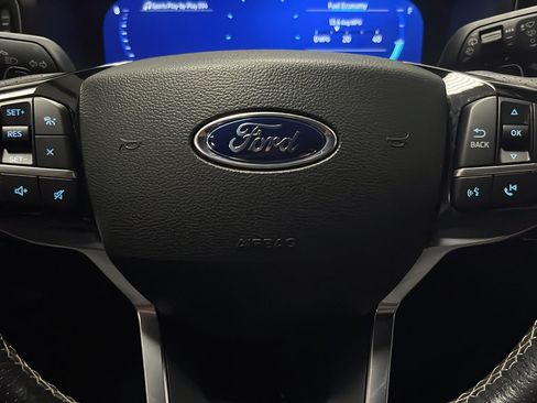 Used 2022 Ford Explorer ST w/ Equipment Group 401A AWD/4WD image 16
