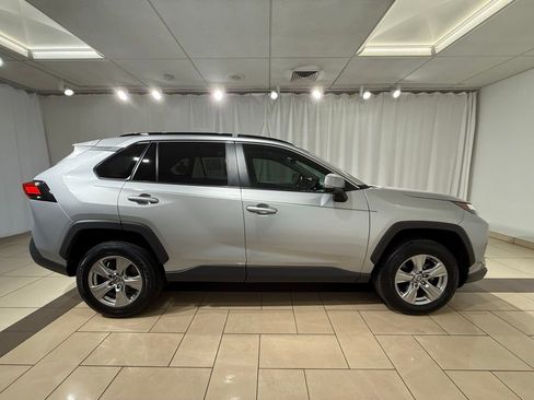 Certified 2022 Toyota RAV4 XLE w/ Convenience Package image 6