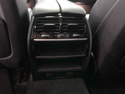 Used 2018 BMW 530i xDrive w/ Premium Package AWD/4WD image 10