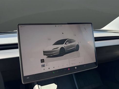 Used 2025 Tesla Model 3 Long Range AWD/4WD image 15