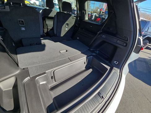 New 2025 Jeep Grand Cherokee L Laredo w/ Luxury Tech Group I image 29