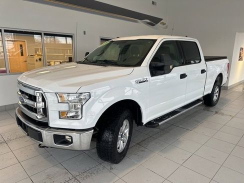 Used 2016 Ford F150 XLT w/ Trailer Tow Package image 3