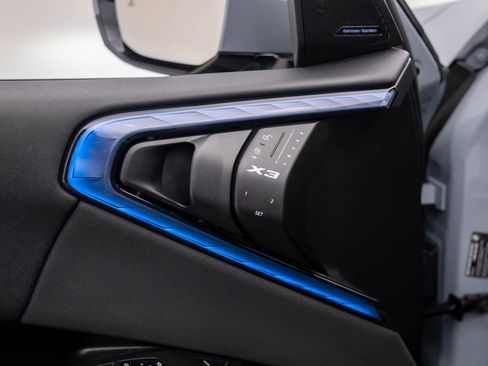 Certified 2025 BMW X3 xDrive30i w/ Premium Package image 13