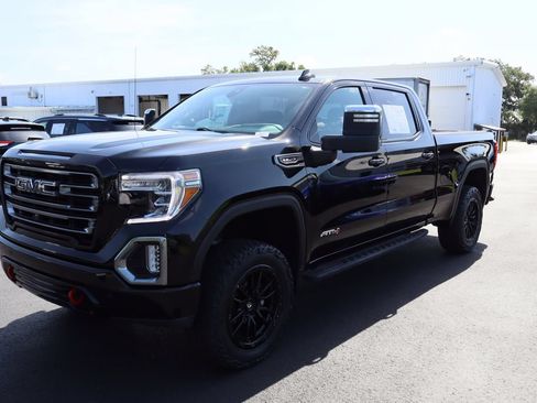 Used 2021 GMC Sierra 1500 AT4 w/ AT4 Premium Package AWD/4WD image 5