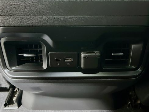 Used 2020 Chevrolet Silverado 1500 LT Trail Boss AWD/4WD image 19