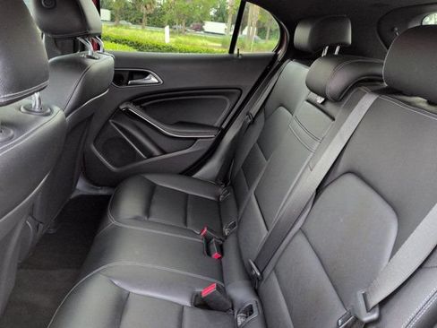 Used 2016 Mercedes-Benz GLA 250 image 14