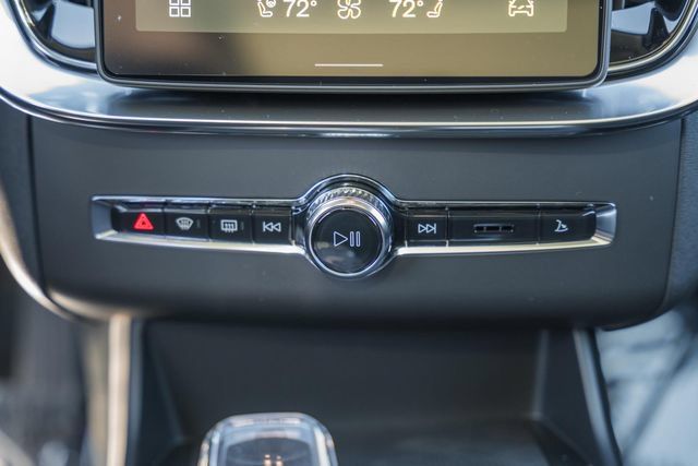 New 2027 Volvo XC90 B6 Plus AWD/4WD image 25
