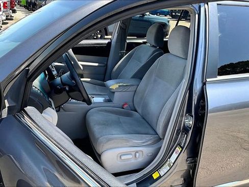 Used 2011 Toyota Highlander 2WD w/ Tech Pkg image 16