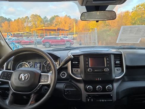 Used 2019 RAM 2500 Big Horn image 3