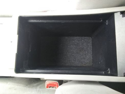 Used 2011 Toyota Camry image 13