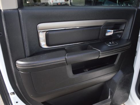 Used 2014 RAM 1500 Sport w/ Convenience Group AWD/4WD image 19