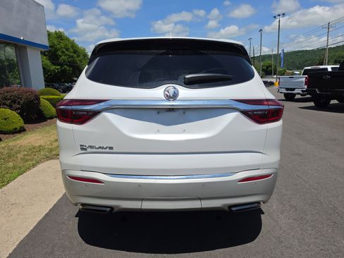 Used 2021 Buick Enclave Essence AWD/4WD image 4