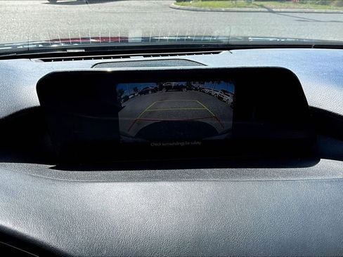 Used 2019 MAZDA MAZDA3 Sedan FWD image 10