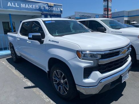 Used 2022 Chevrolet Silverado 1500 LT RWD image 4