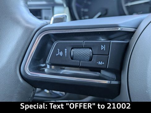 Used 2022 Porsche Macan image 30