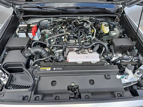 Used 2025 Toyota 4Runner SR5 image 29