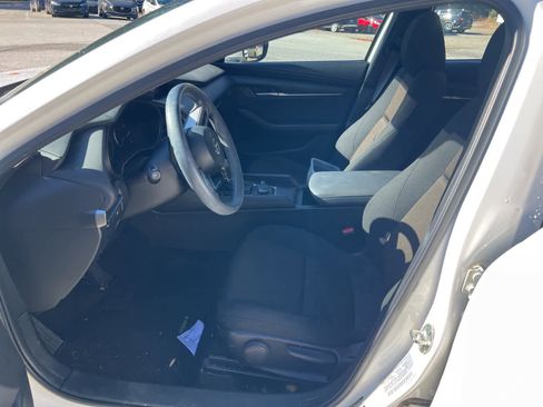 Used 2021 MAZDA MAZDA3 s image 16