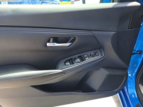 Used 2022 Nissan Sentra SV w/ Electronics Package FWD image 12