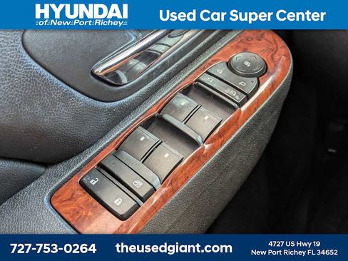 Used 2011 Chevrolet Tahoe LTZ AWD/4WD image 33