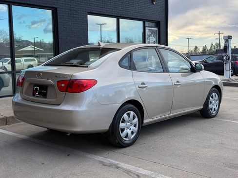 Used 2009 Hyundai Elantra GLS image 12