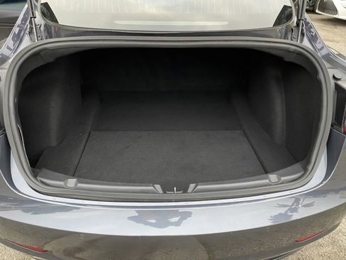 Used 2019 Tesla Model 3 Standard Range Plus image 8