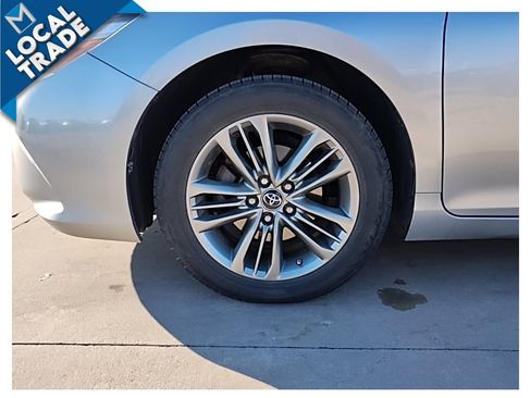 Used 2017 Toyota Camry SE image 13