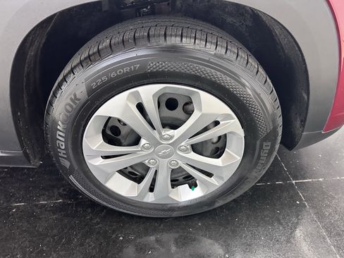 Used 2024 Chevrolet Trax LS image 26