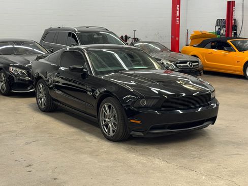 Used 2012 Ford Mustang GT w/ Brembo Brake Pkg RWD image 9
