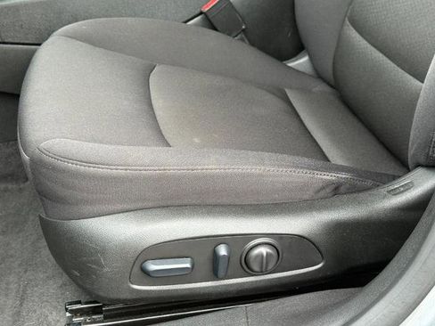 Used 2024 Chevrolet Malibu LT FWD image 23