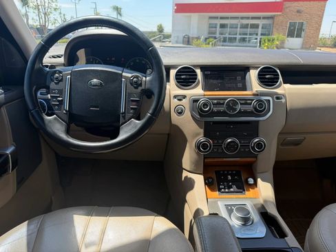 Used 2016 Land Rover LR4 HSE AWD/4WD image 21