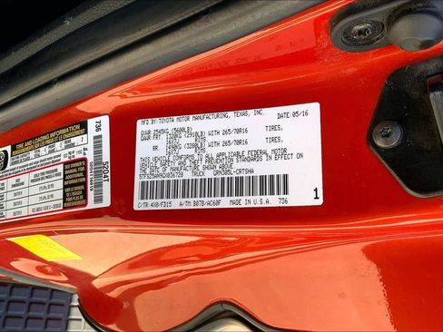Used 2016 Toyota Tacoma TRD Off-Road w/ Towing Package AWD/4WD image 34