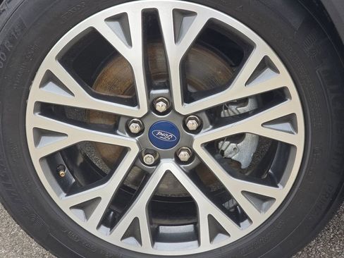 Used 2020 Ford Escape SEL image 7