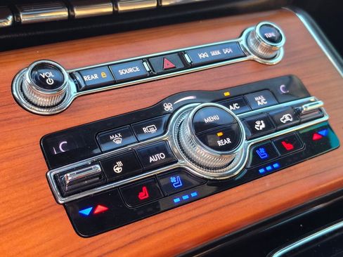 Used 2020 Lincoln Aviator Reserve w/ Equipment Group 201A RWD image 27