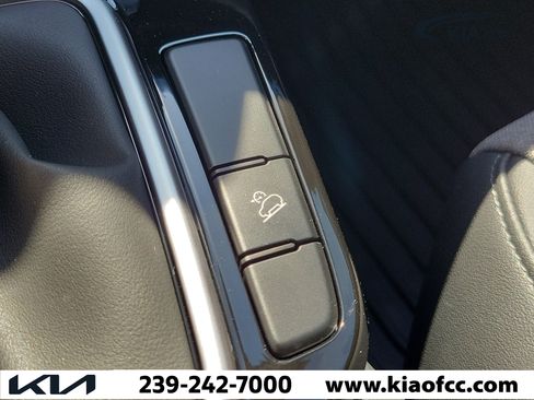 New 2026 Kia Seltos S FWD image 27