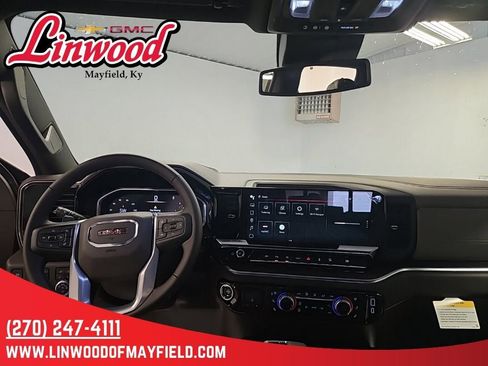 New 2026 GMC Sierra 1500 SLT image 17