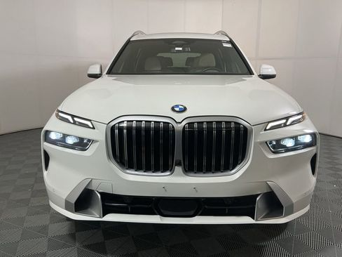 Certified 2024 BMW X7 xDrive40i image 3