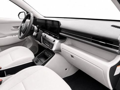 Used 2025 Hyundai Kona SEL FWD image 21