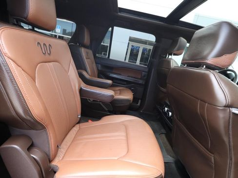 Used 2024 Ford Expedition Max King Ranch AWD/4WD image 25