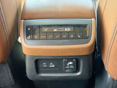 Used 2023 Nissan Pathfinder Platinum AWD/4WD image 34