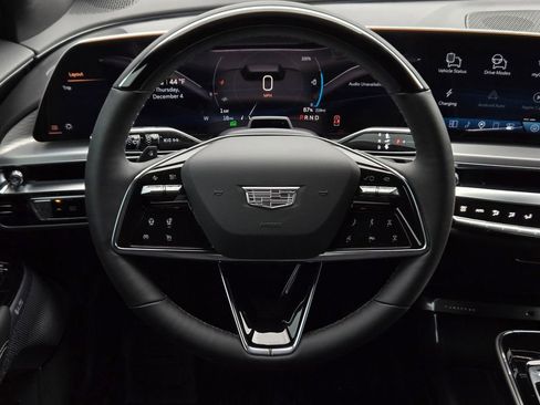 New 2026 Cadillac Lyriq Premium Luxury image 15