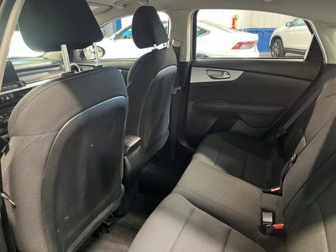 Used 2024 Kia Forte LXS FWD image 17