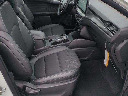 New 2026 Ford Escape SE image 19