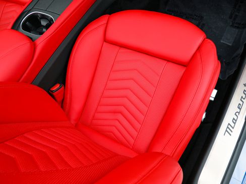 Certified 2026 Maserati GranCabrio Modena AWD/4WD image 18