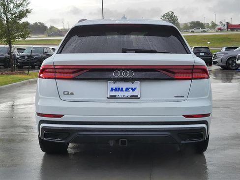 Used 2019 Audi Q8 Prestige w/ Adaptive Chassis Package AWD/4WD image 4