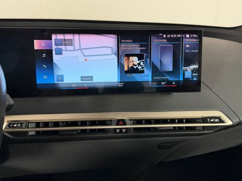 Certified 2022 BMW iX xDrive50 w/ Convenience Package image 25
