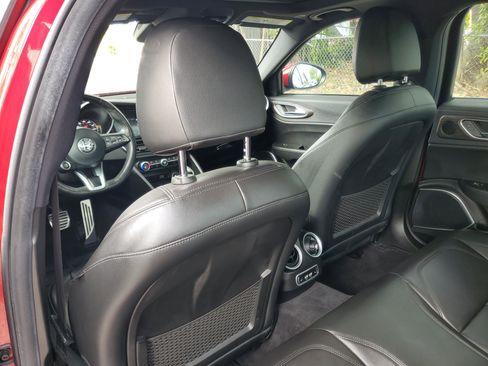 Used 2022 Alfa Romeo Giulia Ti w/ Active Assist Plus Package image 10