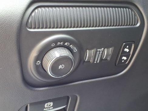 Used 2024 Jeep Grand Wagoneer L Series III AWD/4WD image 23