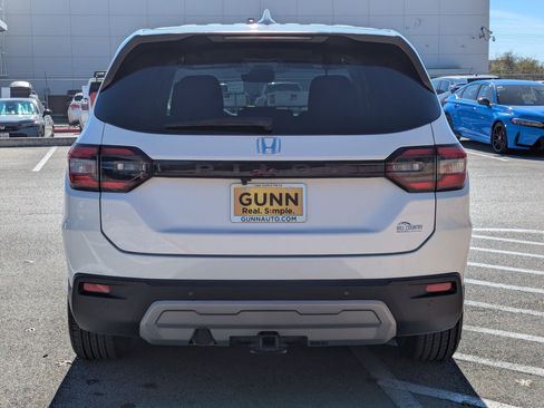 Used 2024 Honda Pilot EX-L image 5