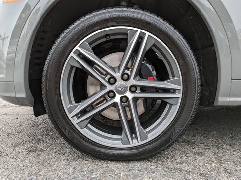 Used 2019 Audi SQ5 Premium Plus w/ Premium Plus Package image 50